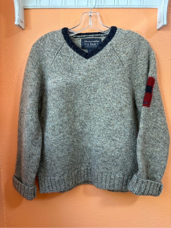 Abercrombie & Fitch Other - Abercrombie & Fitch Y2K Men's/unisex Gray Wool V-Neck Sweater Size S